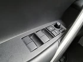 Toyota Corolla thumbnail 23