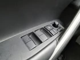Toyota Corolla thumbnail 49