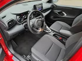 Toyota Yaris thumbnail 16
