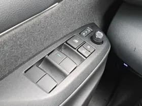 Toyota Yaris thumbnail 22