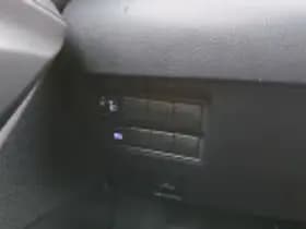 Toyota Yaris thumbnail 47