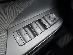 Toyota C hr thumbnail 19