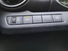 Toyota C hr thumbnail 41