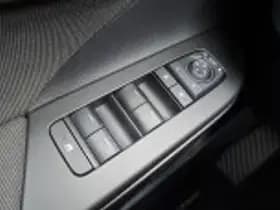 Toyota C hr thumbnail 42