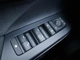Toyota C hr thumbnail 17