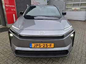 Toyota bZ4X thumbnail 5