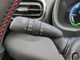 Toyota Yaris thumbnail 52