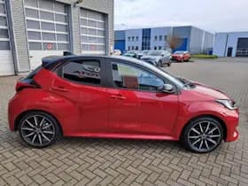 Toyota Yaris thumbnail 9