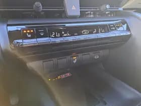 Toyota C hr thumbnail 26