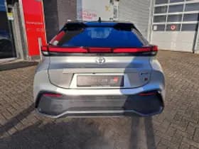 Toyota C hr thumbnail 6