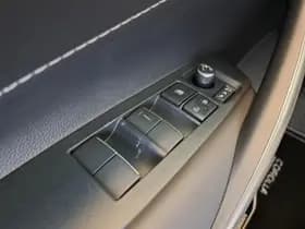 Toyota Corolla thumbnail 17
