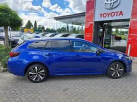Toyota Corolla thumbnail 3