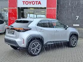 Toyota Yaris Cross thumbnail 2