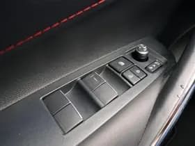 Toyota Corolla thumbnail 19