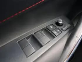 Toyota Corolla thumbnail 46