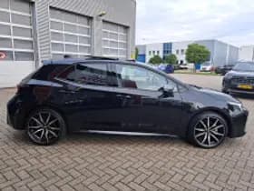 Toyota Corolla thumbnail 5