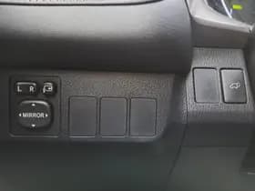 Toyota RAV4 thumbnail 19