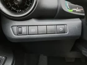 Toyota C hr thumbnail 19