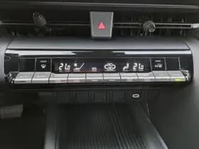 Toyota C hr thumbnail 25