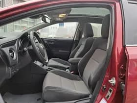 Toyota Auris thumbnail 14