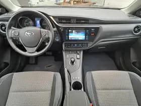 Toyota Auris thumbnail 15