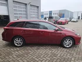 Toyota Auris thumbnail 9