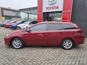 Toyota Auris thumbnail 10