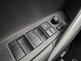 Toyota Corolla thumbnail 24
