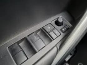 Toyota Corolla thumbnail 48
