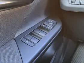 Toyota C hr thumbnail 12