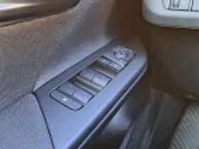 Toyota C hr thumbnail 39