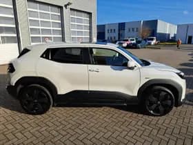 Toyota Urban cruiser thumbnail 9