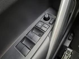 Toyota Corolla thumbnail 18