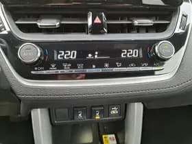 Toyota Corolla thumbnail 25
