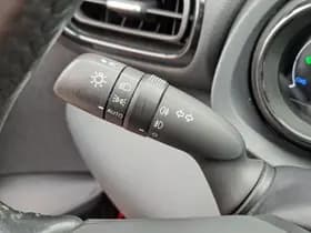 Toyota Yaris thumbnail 24
