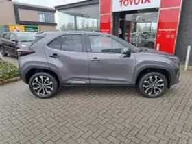 Toyota Yaris Cross thumbnail 4