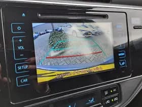 Toyota Auris thumbnail 15