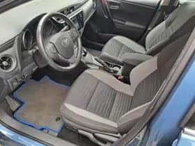 Toyota Auris thumbnail 16