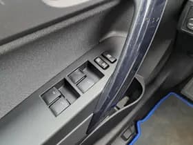 Toyota Auris thumbnail 18