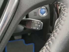 Toyota Auris thumbnail 24
