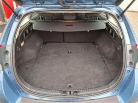Toyota Auris thumbnail 28