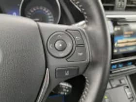 Toyota Auris thumbnail 46