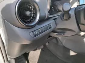 Toyota C hr thumbnail 24