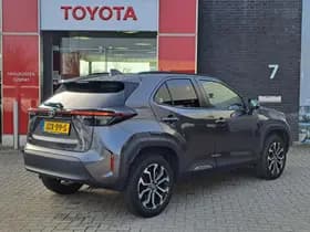 Toyota Yaris Cross thumbnail 2