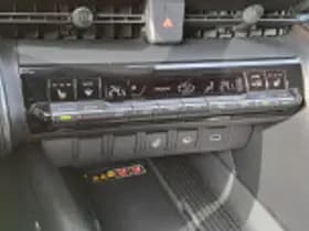 Toyota C hr thumbnail 48