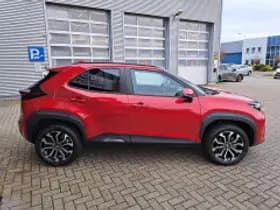 Toyota Yaris Cross thumbnail 4