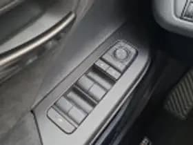 Toyota C hr thumbnail 42