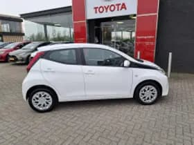 Toyota Aygo thumbnail 3