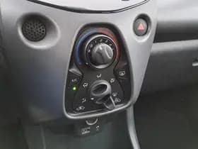 Toyota Aygo thumbnail 24