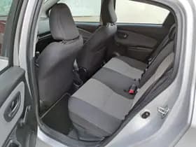 Toyota Yaris thumbnail 14